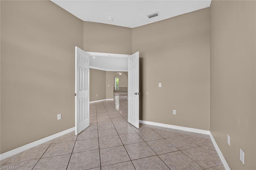 SAN CARLOS PARK - Residential