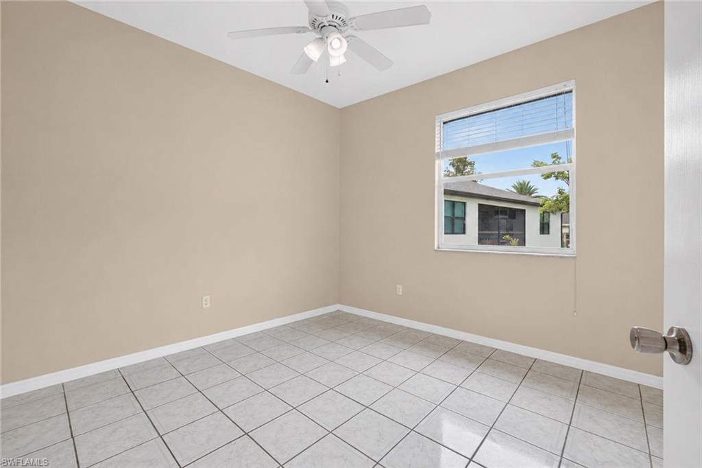 SAN CARLOS PARK - Residential