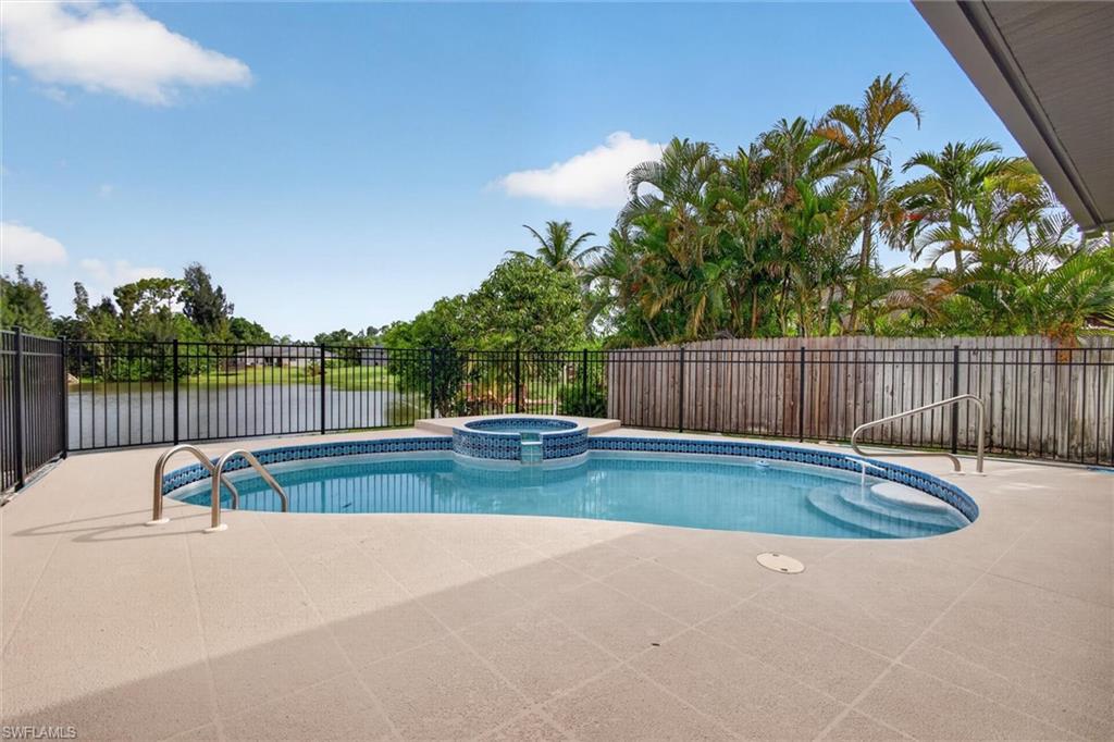 SAN CARLOS PARK - Residential