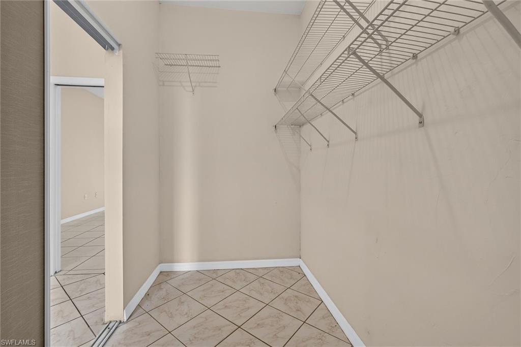 SAN CARLOS PARK - Residential