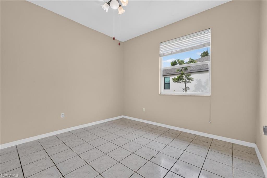 SAN CARLOS PARK - Residential