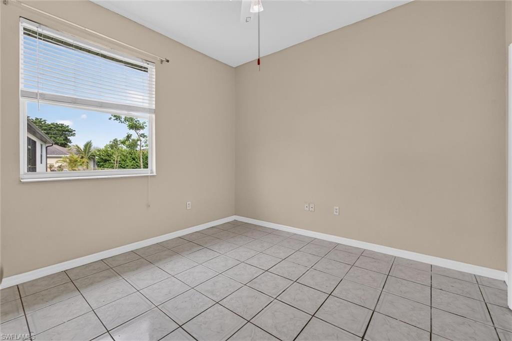 SAN CARLOS PARK - Residential