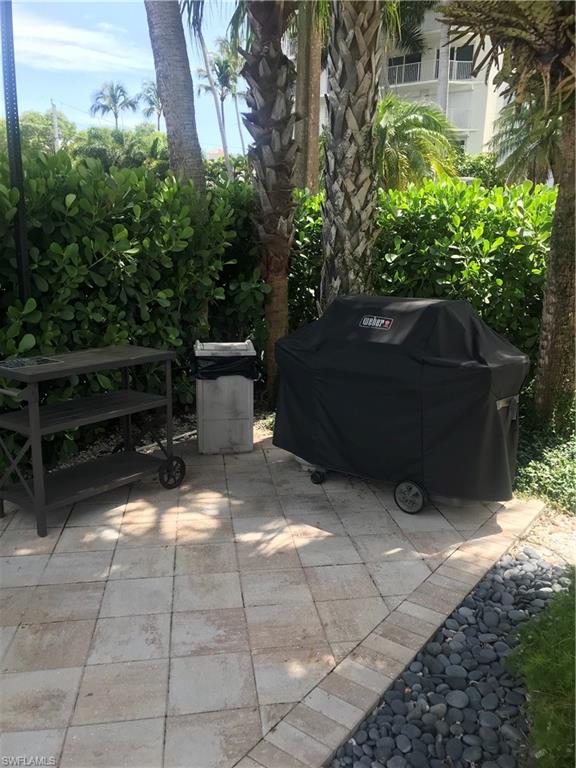 CALUSA CLUB - Residential Lease