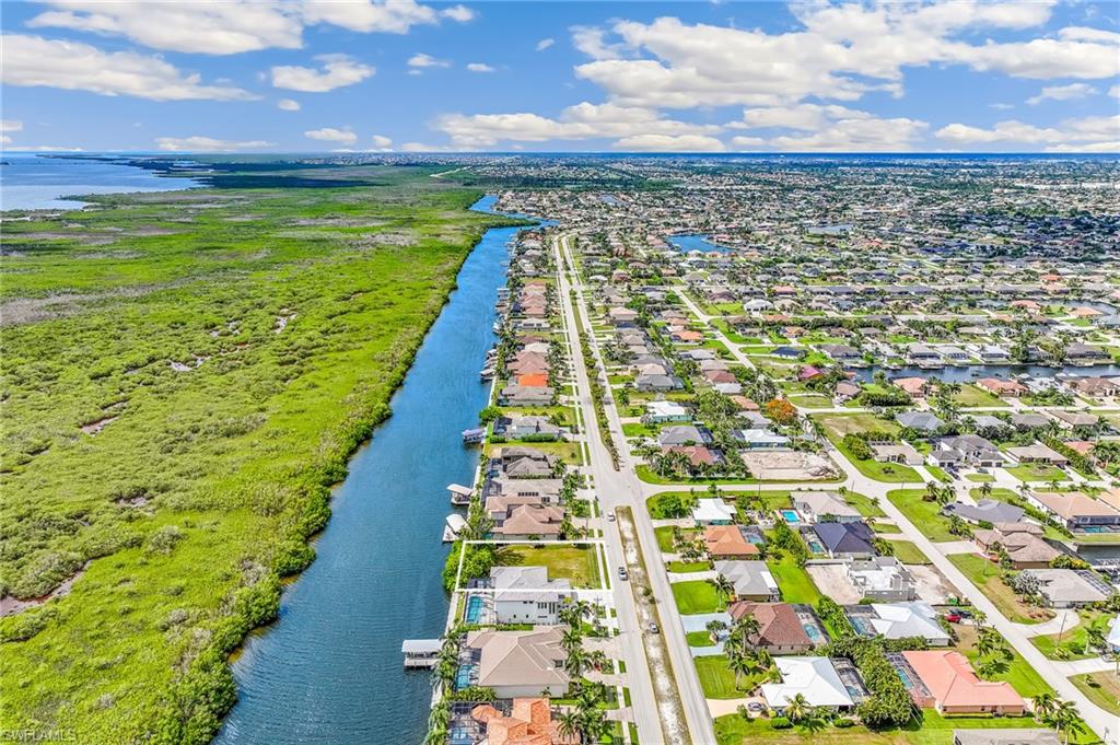 CAPE CORAL - Land