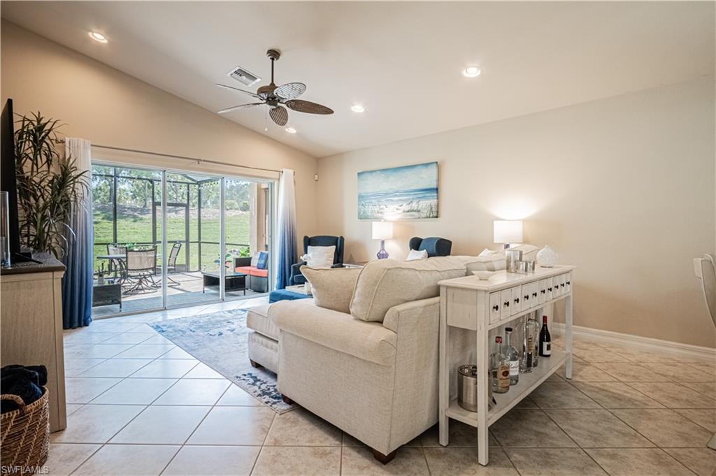 BOTANICA LAKES - Residential