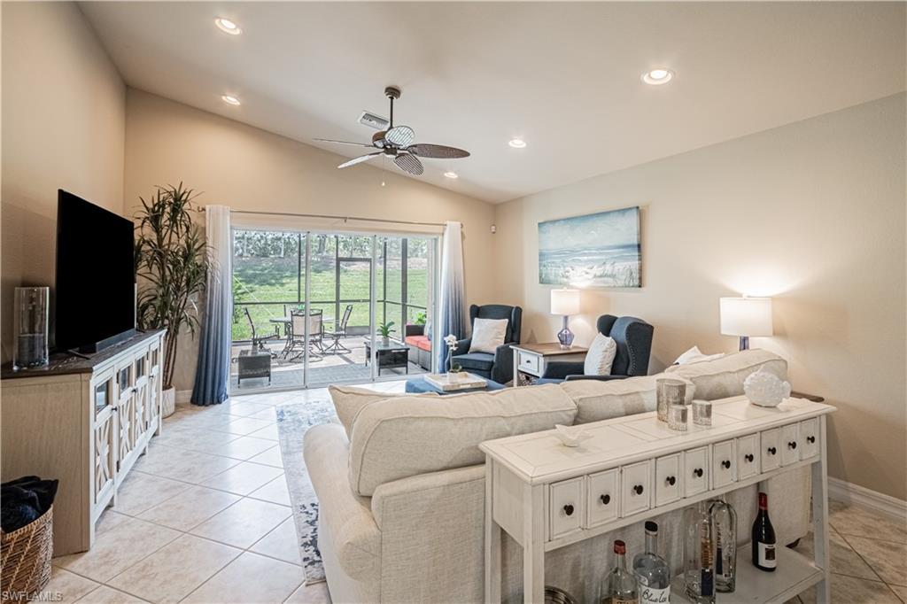 BOTANICA LAKES - Residential