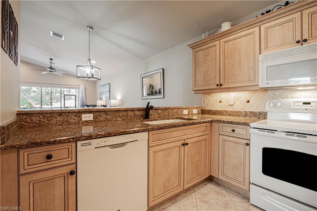 BOTANICA LAKES - Residential
