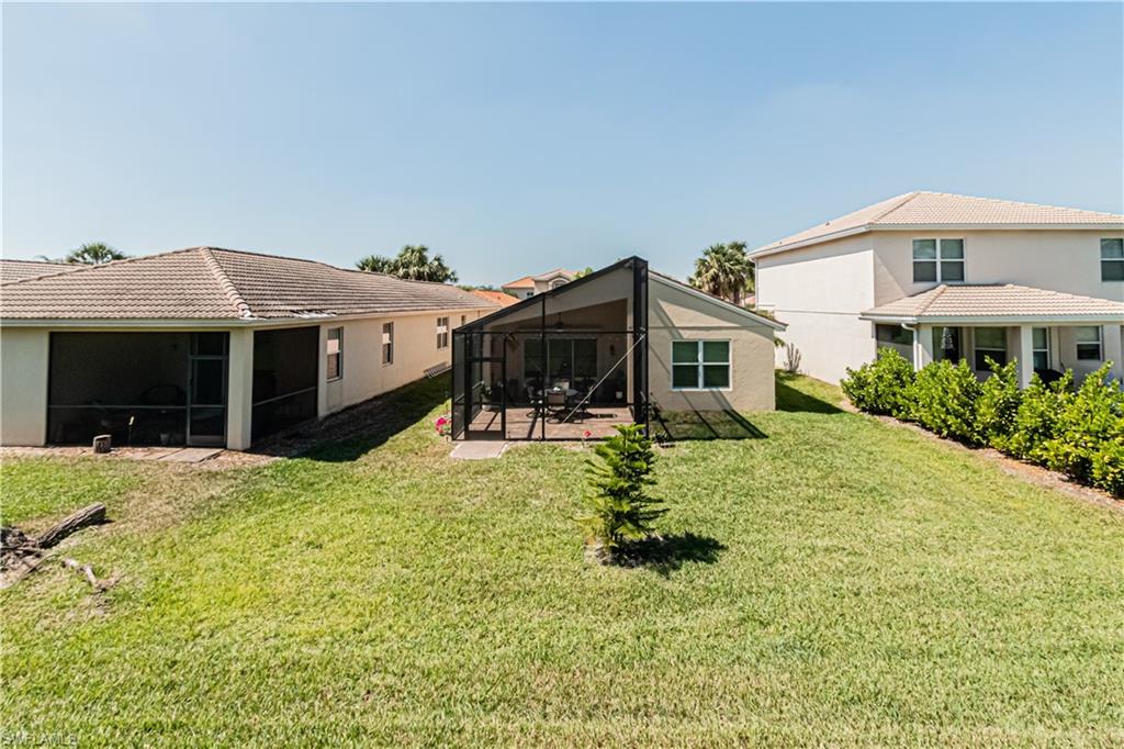 BOTANICA LAKES - Residential