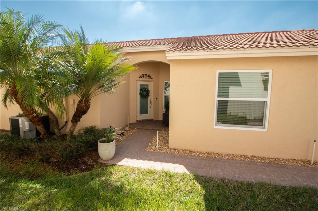 BOTANICA LAKES - Residential