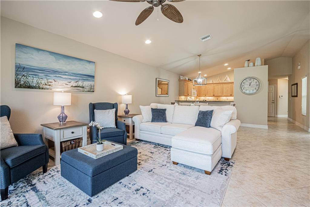 BOTANICA LAKES - Residential