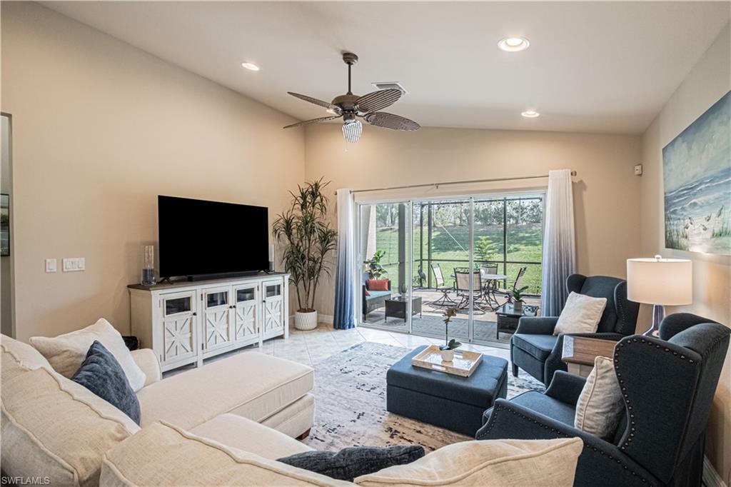 BOTANICA LAKES - Residential