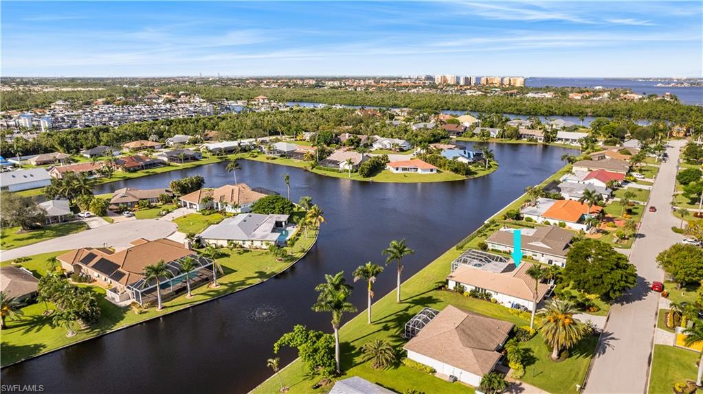 TOWN AND RIVER - Residential