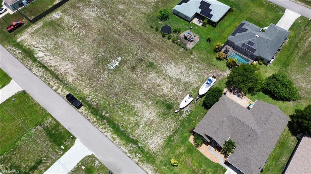 CAPE CORAL - Land