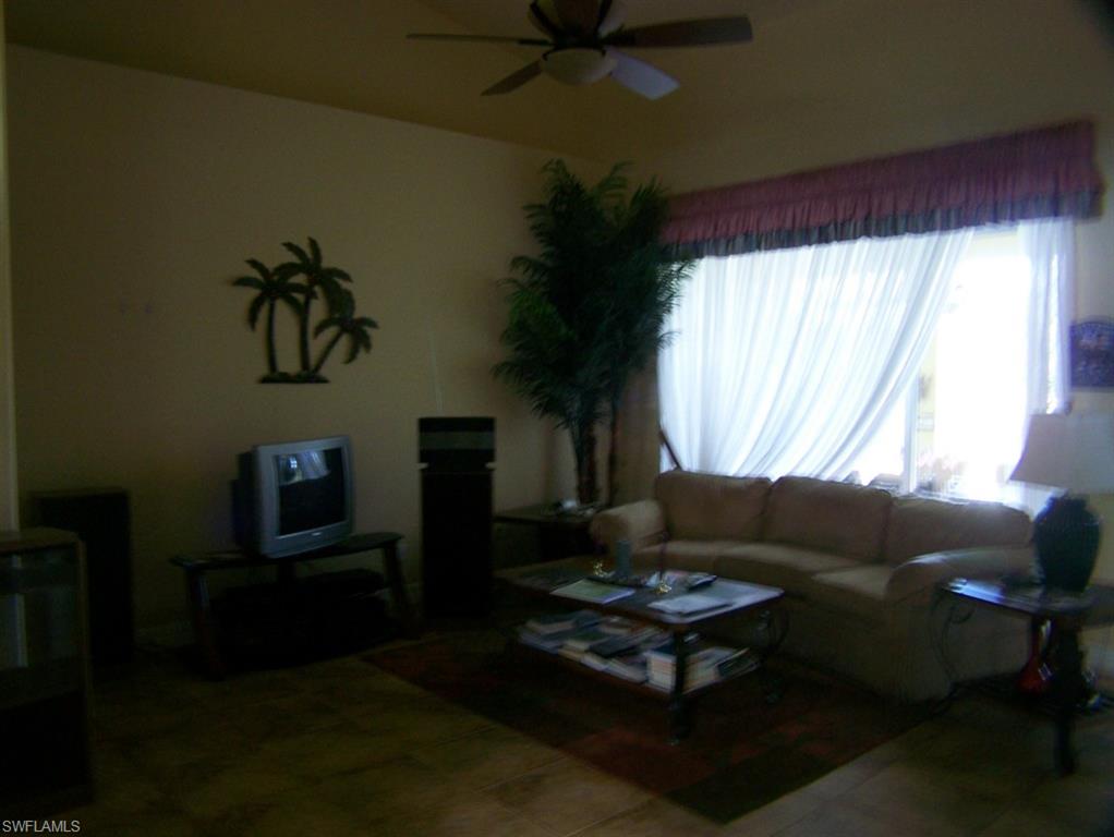 TWIN LAKE ESTATES - Residential