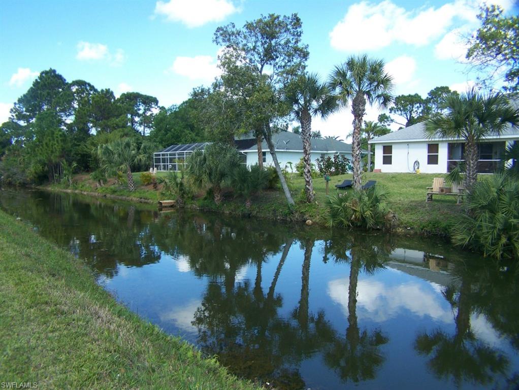 TWIN LAKE ESTATES - Residential