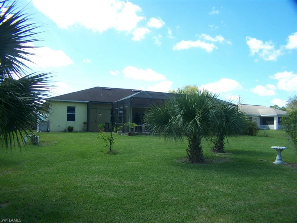 TWIN LAKE ESTATES - Residential