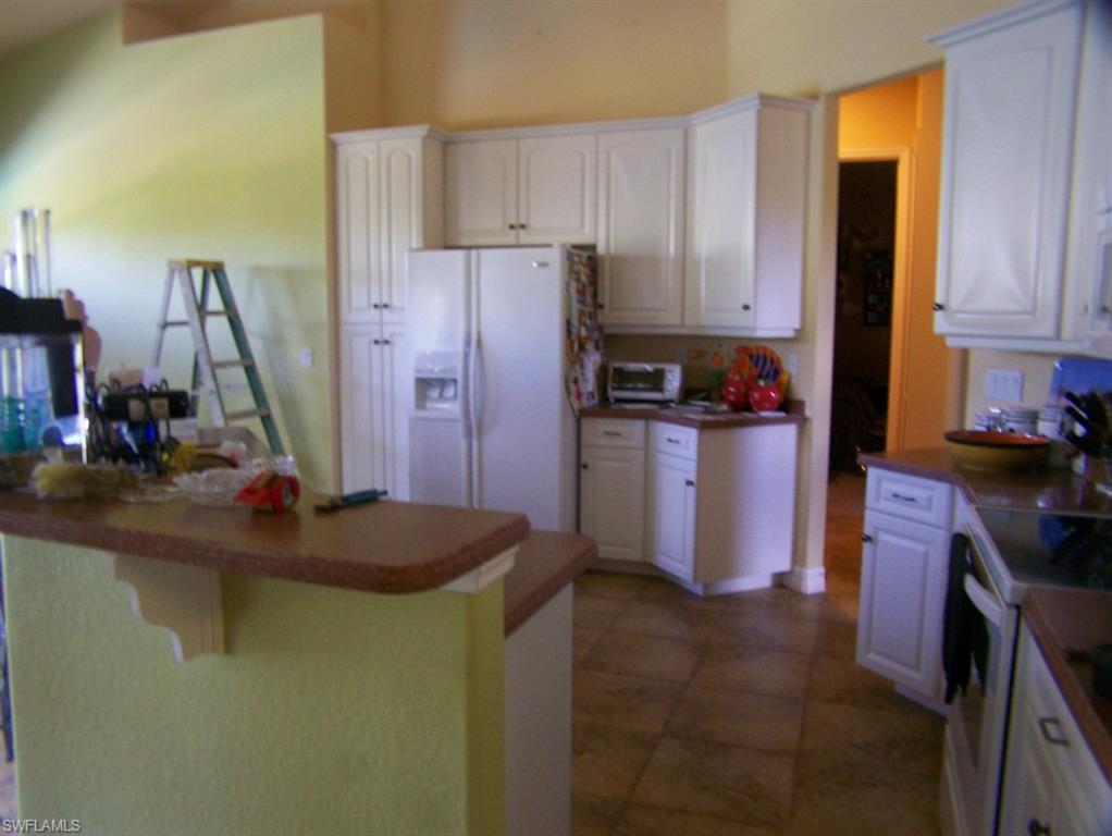 TWIN LAKE ESTATES - Residential