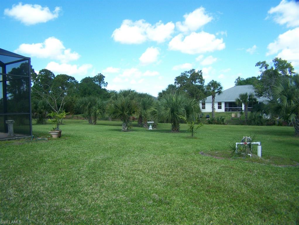 TWIN LAKE ESTATES - Residential