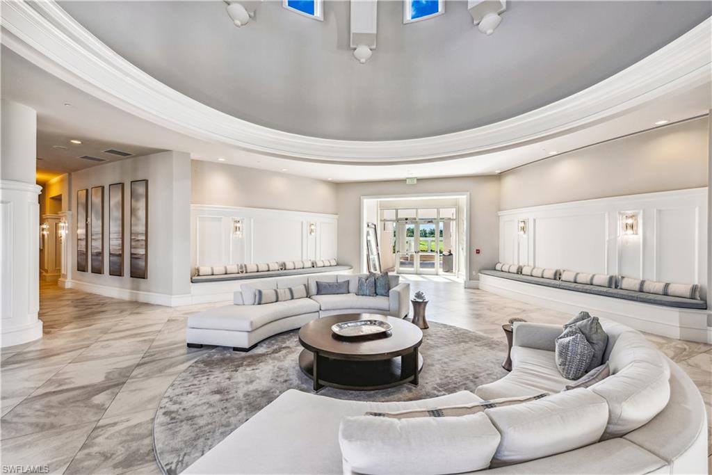 ESPERIA SOUTH - Residential