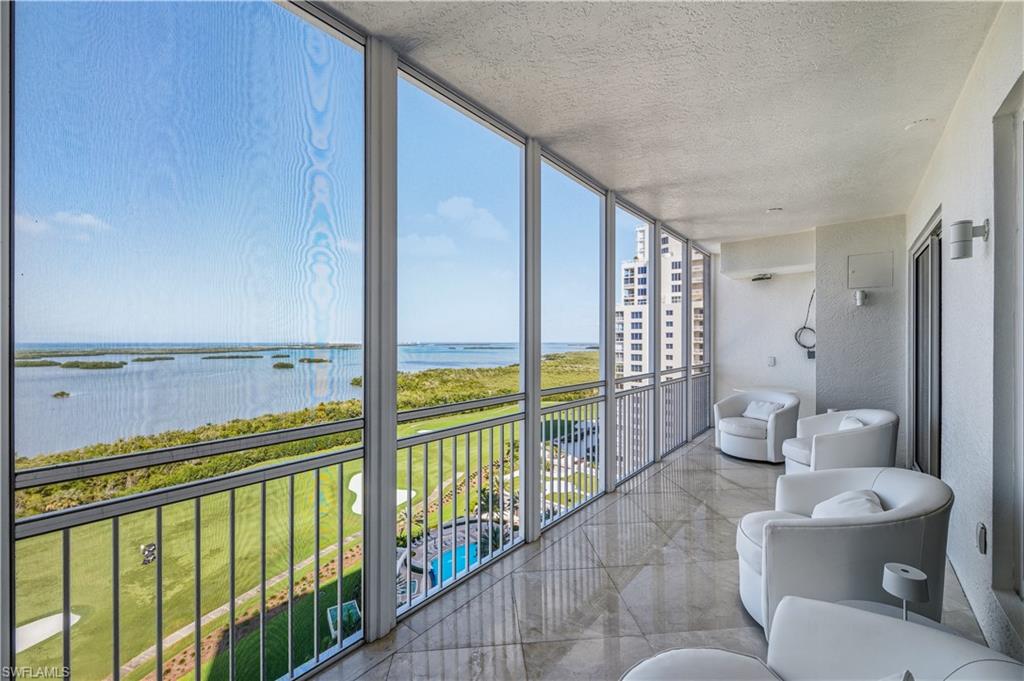 ESPERIA SOUTH - Residential