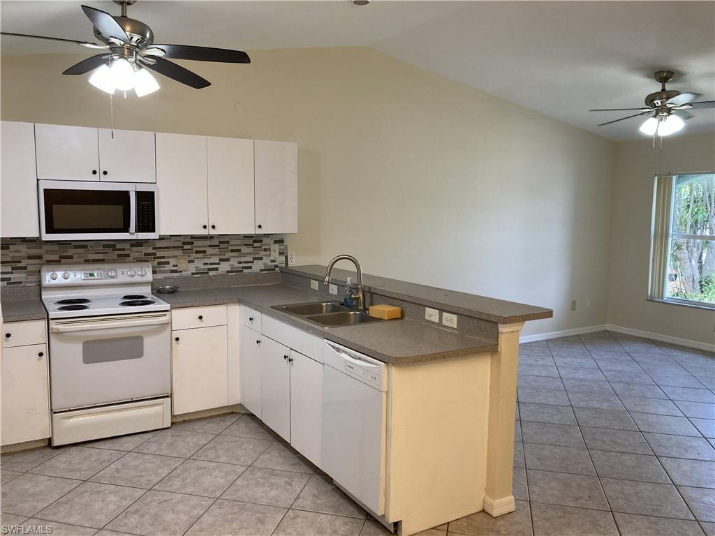 CAPE CORAL - Residential Lease