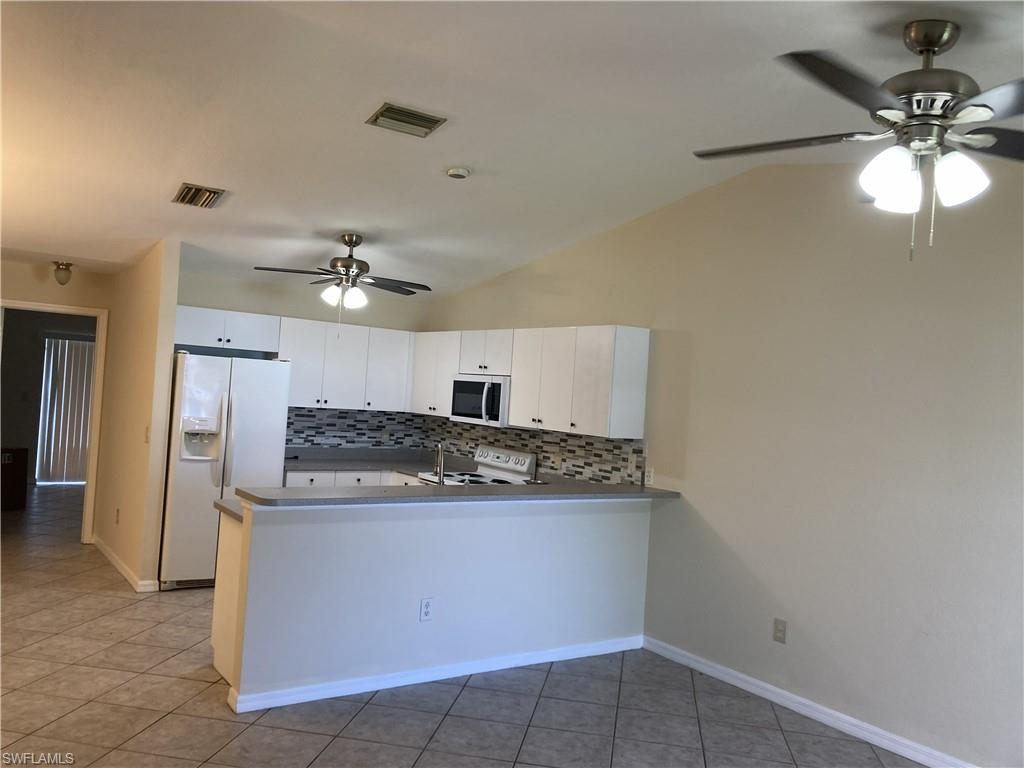 CAPE CORAL - Residential Lease
