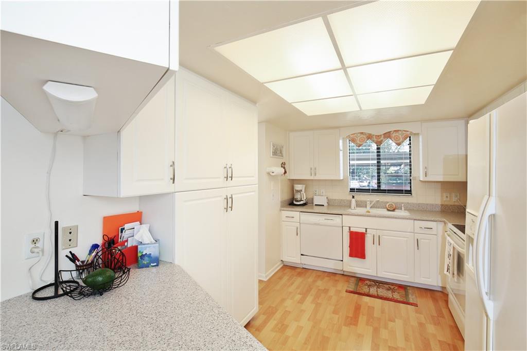 LAKEVIEW GARDENS - Residential