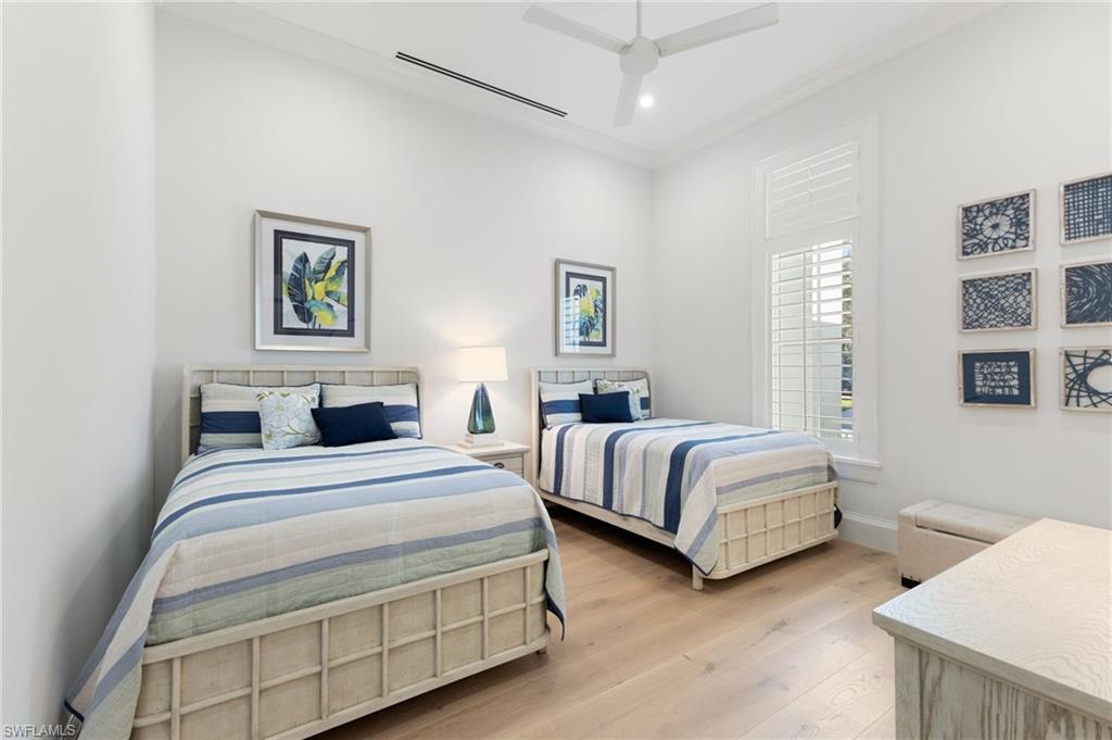 MOORINGS - Residential
