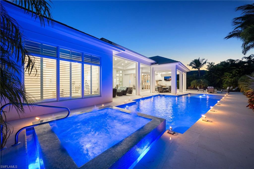 MOORINGS - Residential