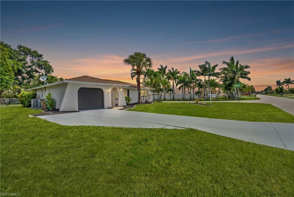 CAPE CORAL - Residential