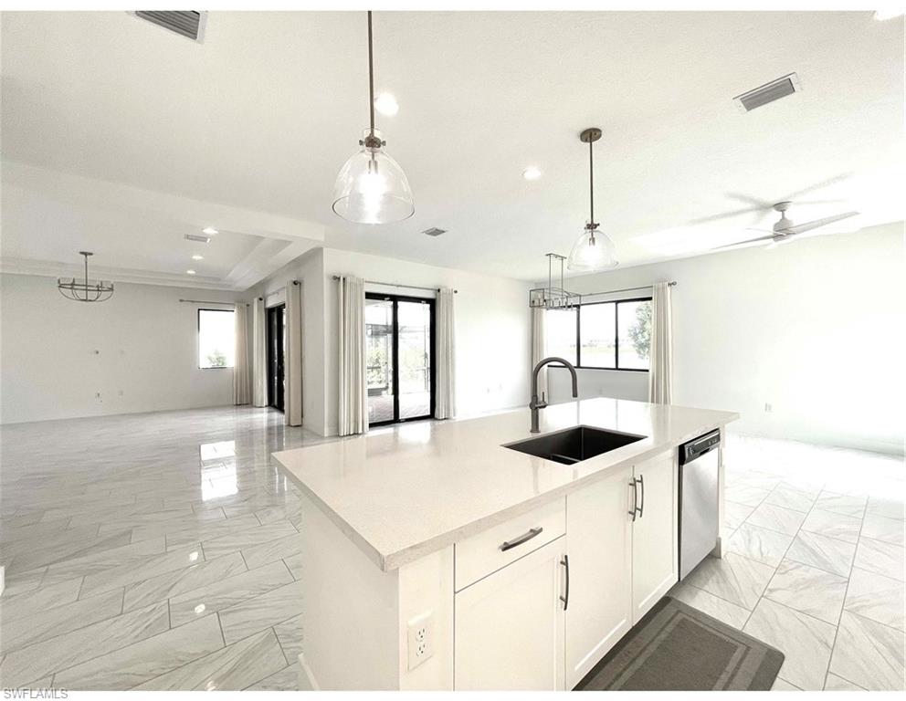 MAPLE RIDGE - Residential Lease