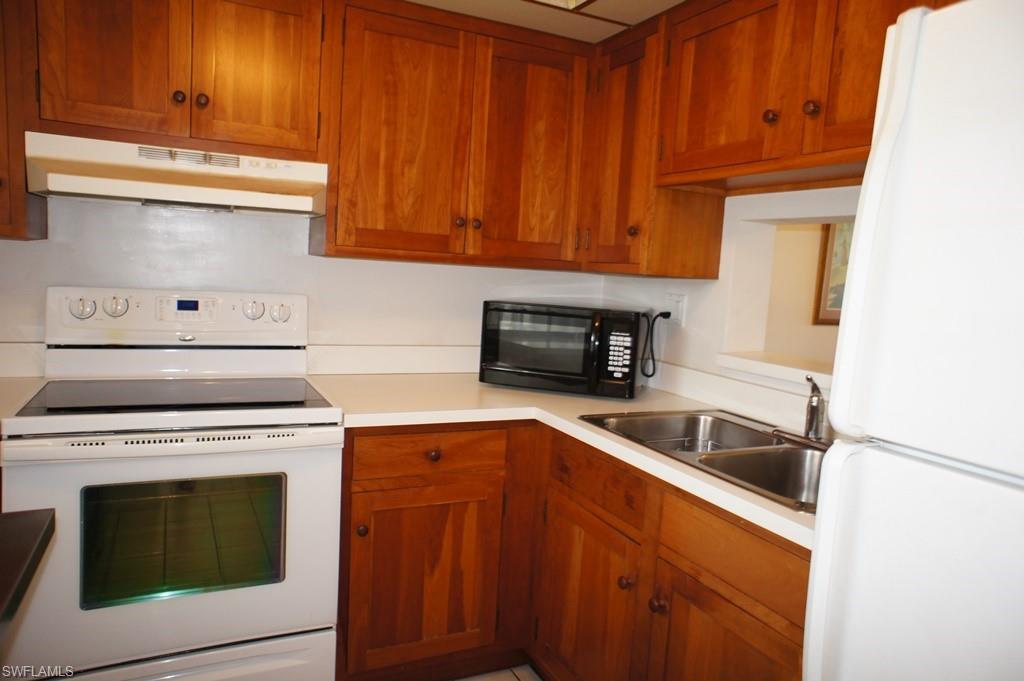 SEVEN LAKES - Residential