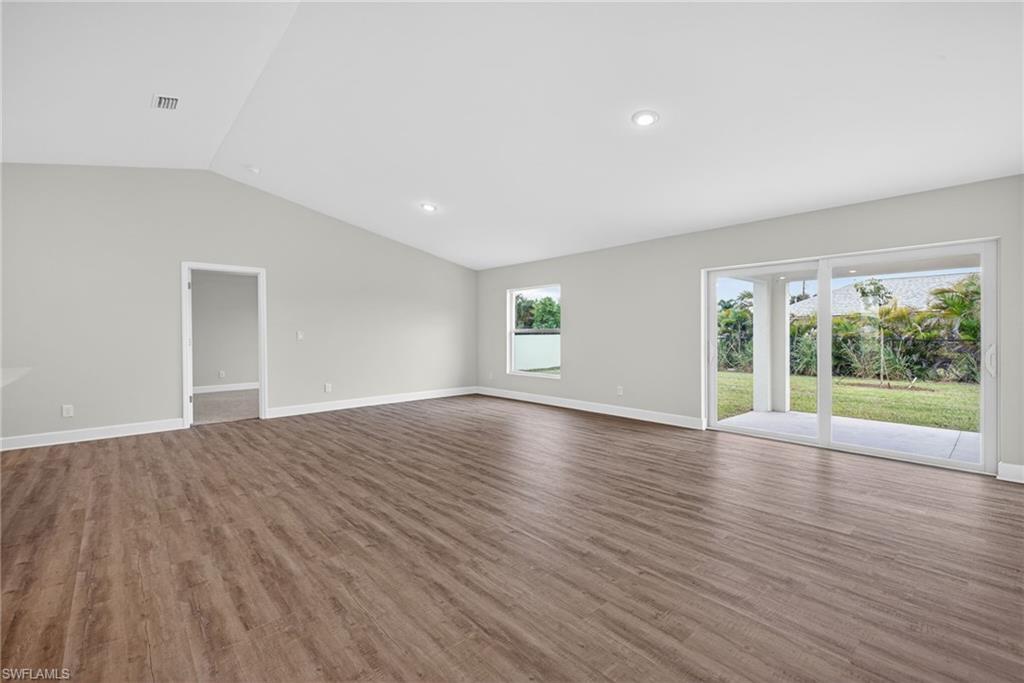 CAPE CORAL - Residential