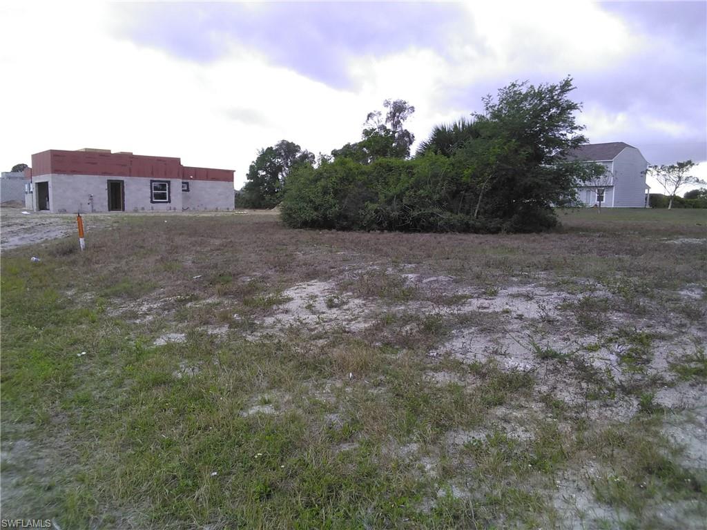 CAPE CORAL - Land
