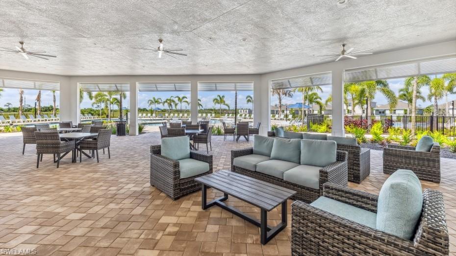 CORAL BAY - Residential