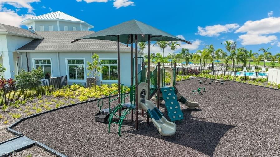 CORAL BAY - Residential