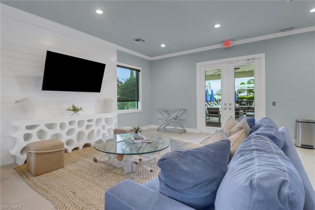 ABACO POINTE - Residential