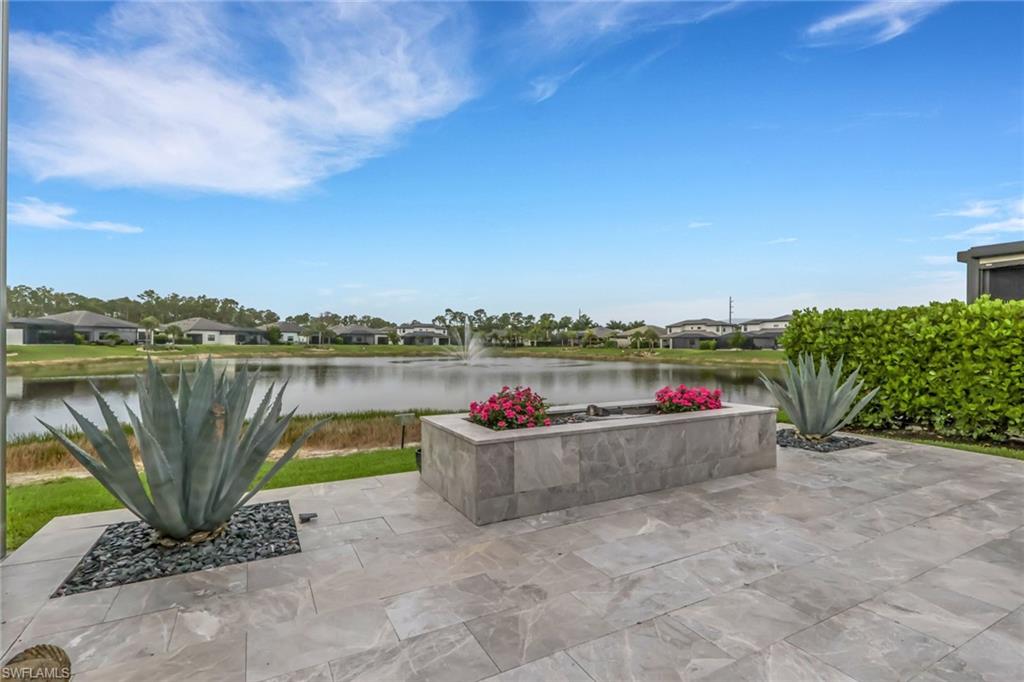 ABACO POINTE - Residential