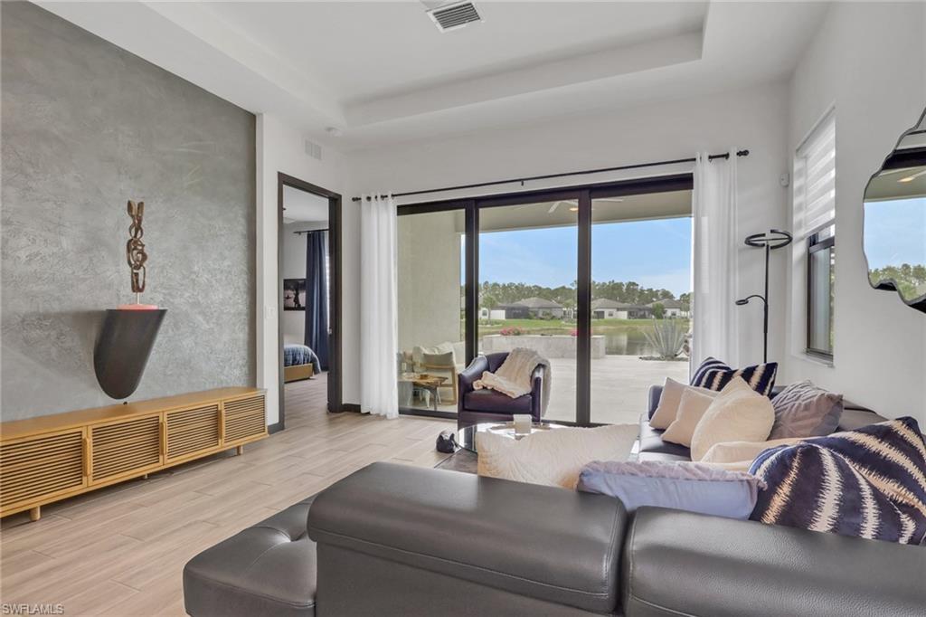 ABACO POINTE - Residential