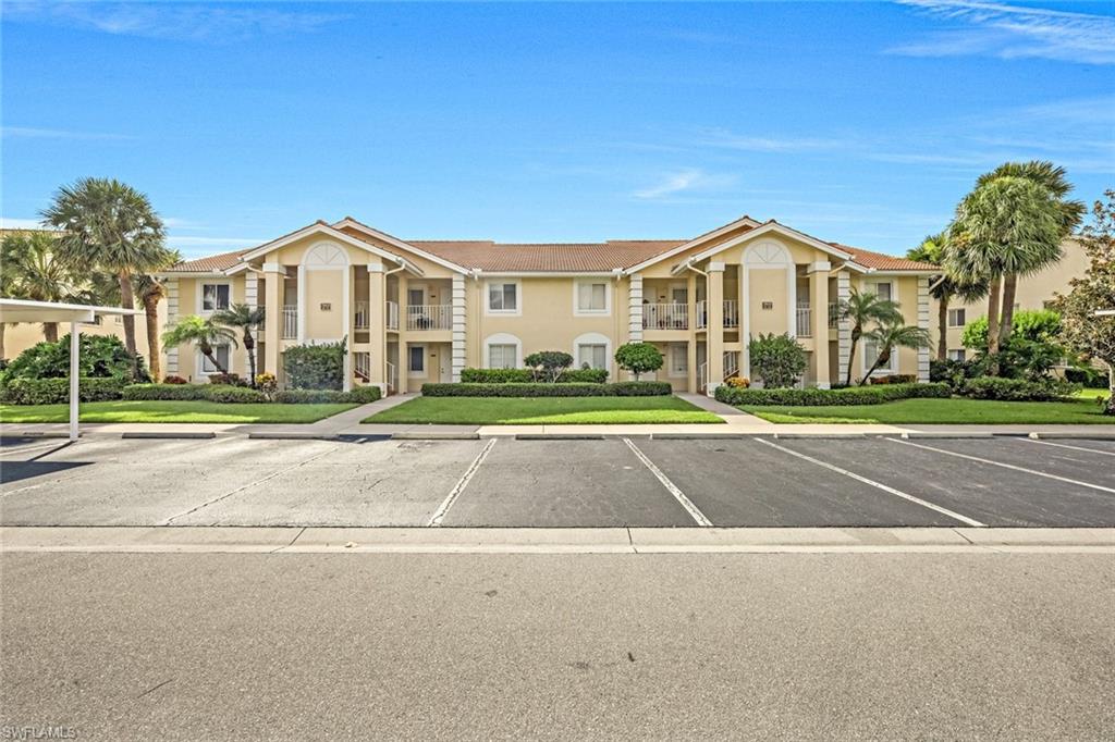 VILLAGES AT EMERALD LAKES - Residential Lease