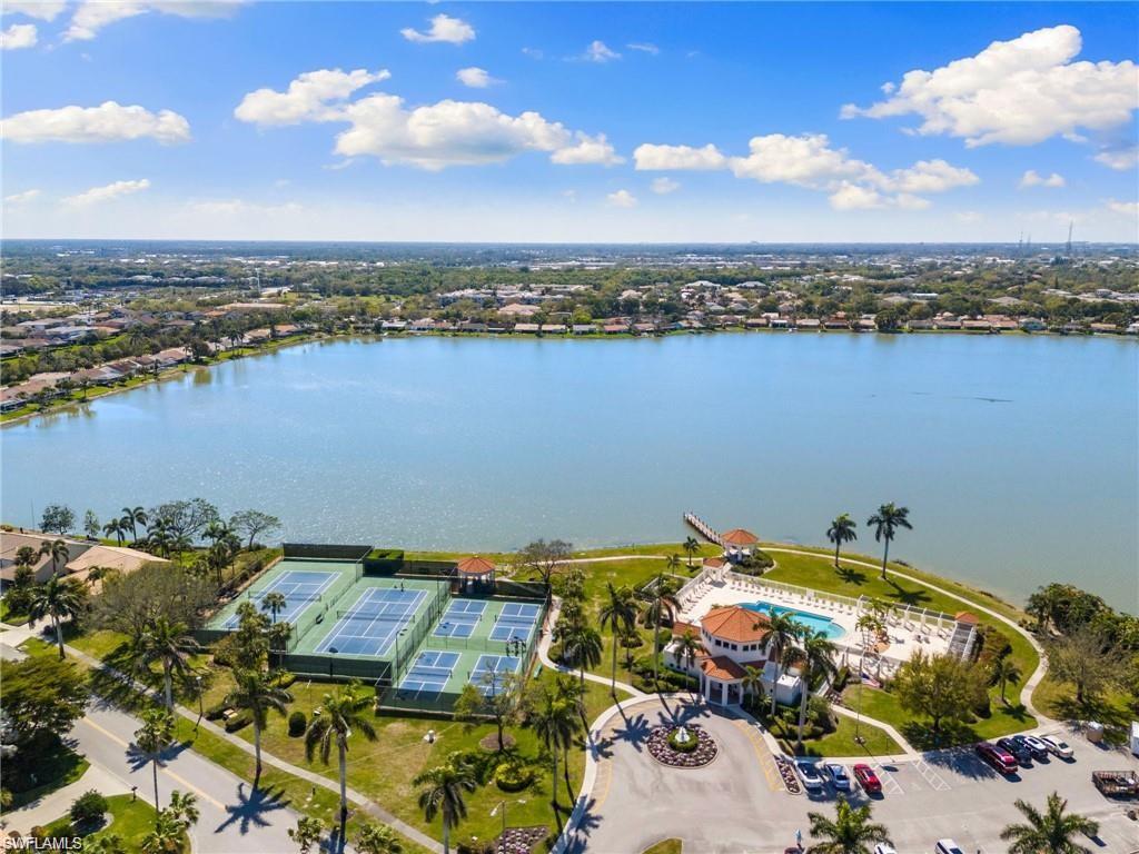 VILLAGES AT EMERALD LAKES - Residential Lease
