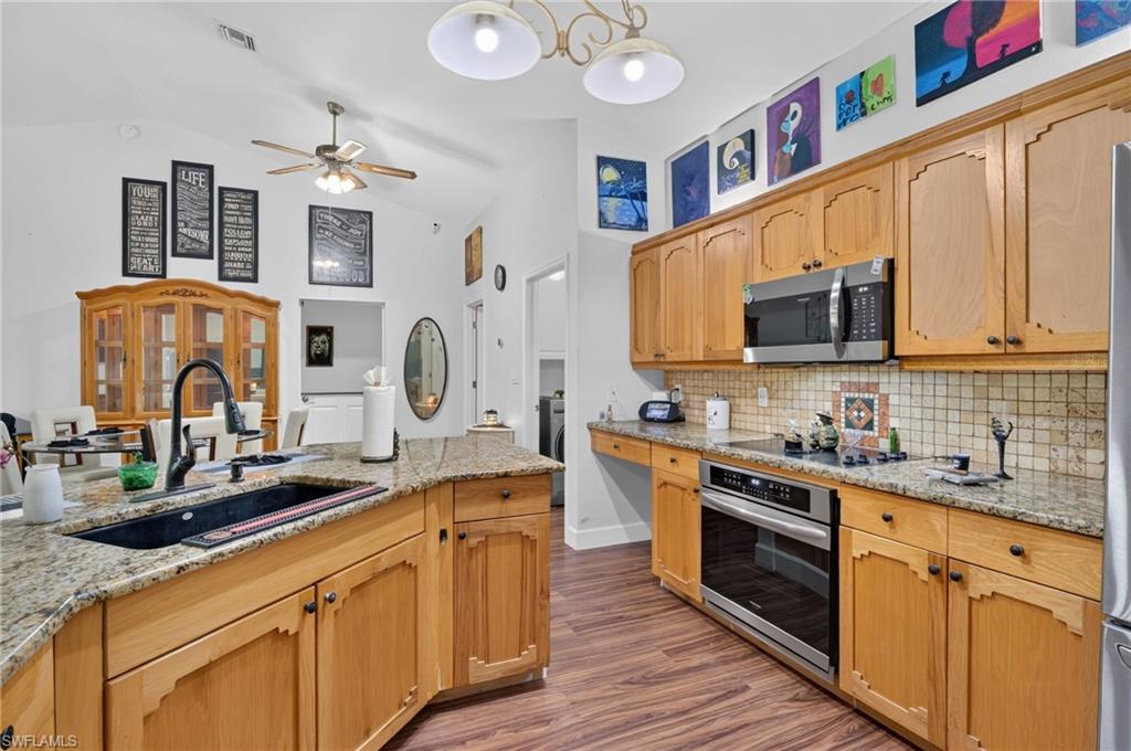 GOLDEN GATE ESTATES - Residential