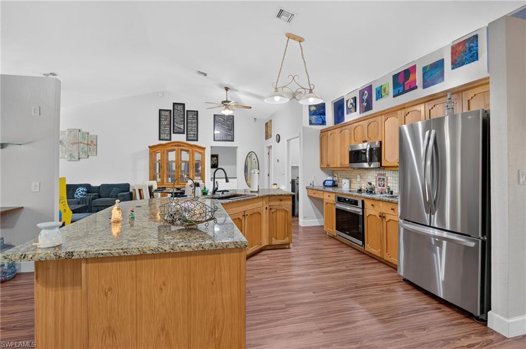 GOLDEN GATE ESTATES - Residential