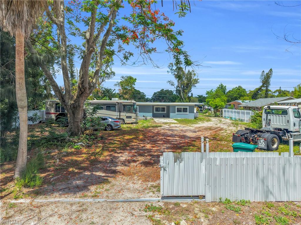 NORTH FORT MYERS - Residential