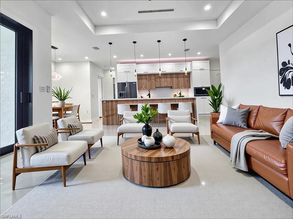 CAPE CORAL - Residential Lease