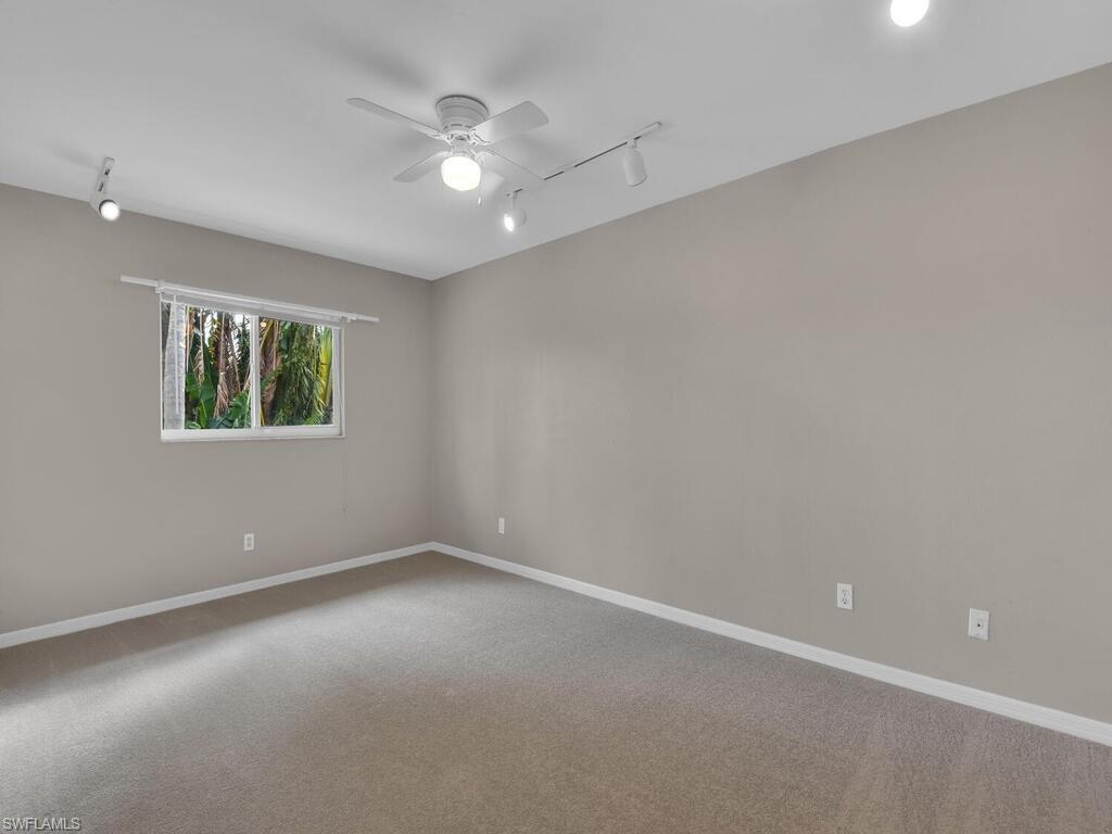 SAN CARLOS PARK - Residential