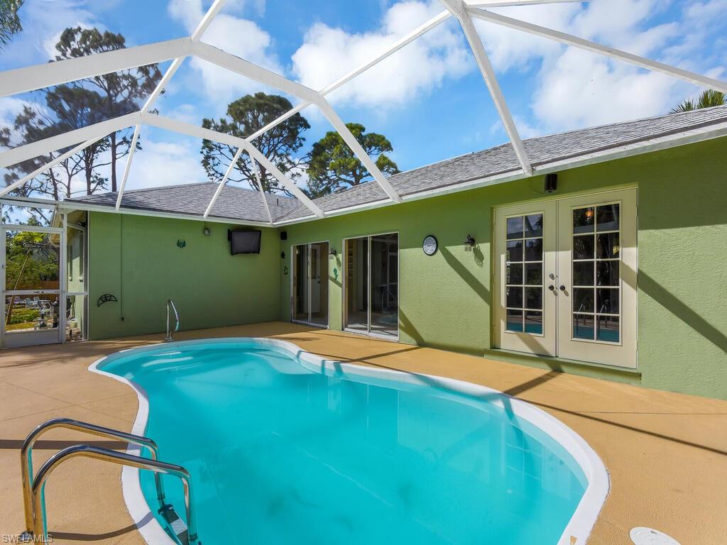 SAN CARLOS PARK - Residential