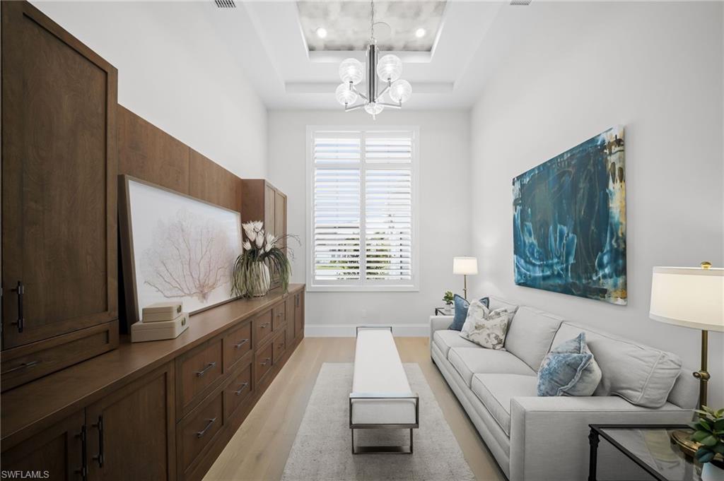 ESPLANADE LAKE CLUB - Residential