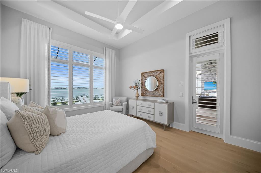 ESPLANADE LAKE CLUB - Residential