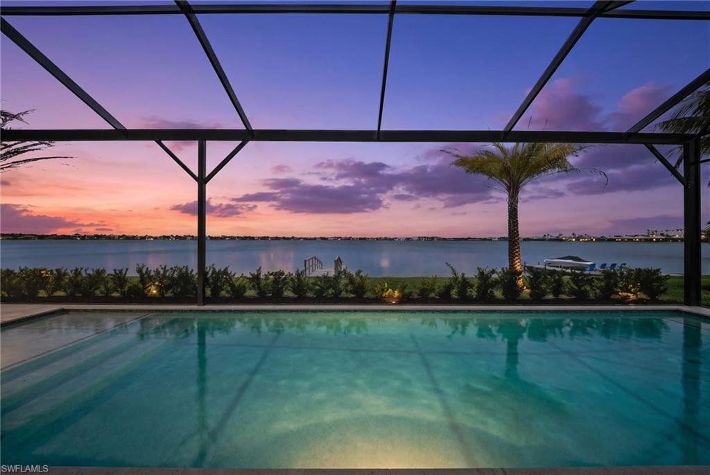 ESPLANADE LAKE CLUB - Residential